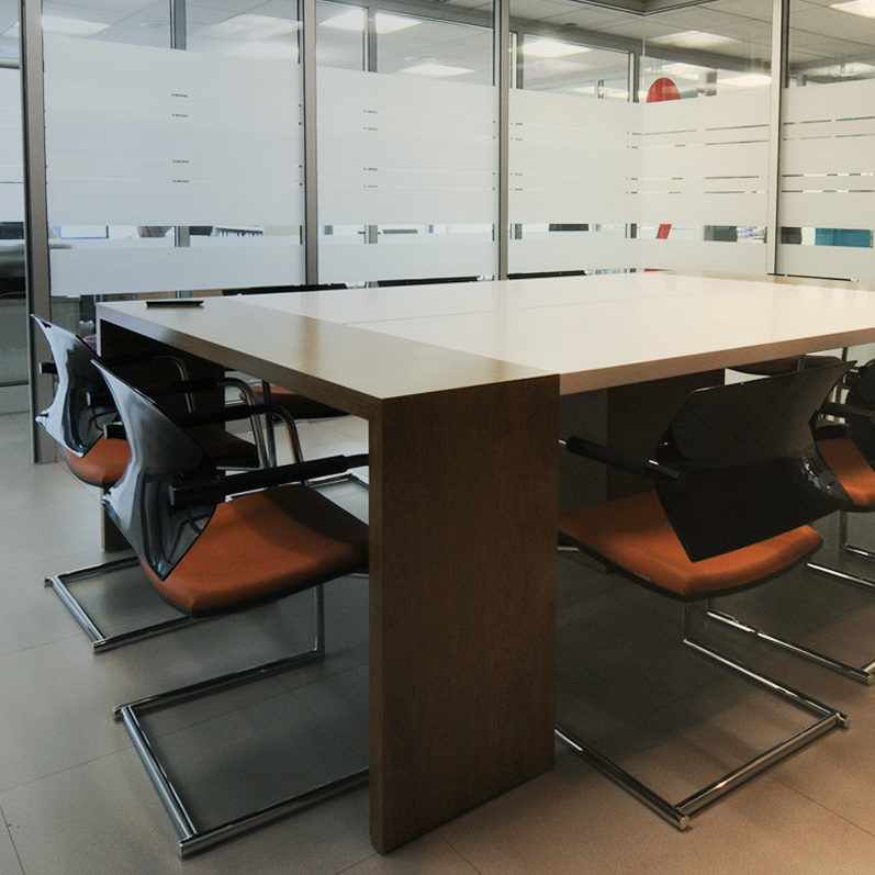 construcción innovadora, moderna y elegante